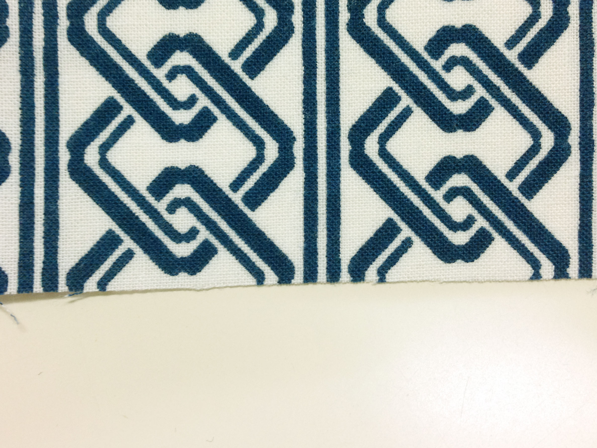 both ends of the tenugui is hewn